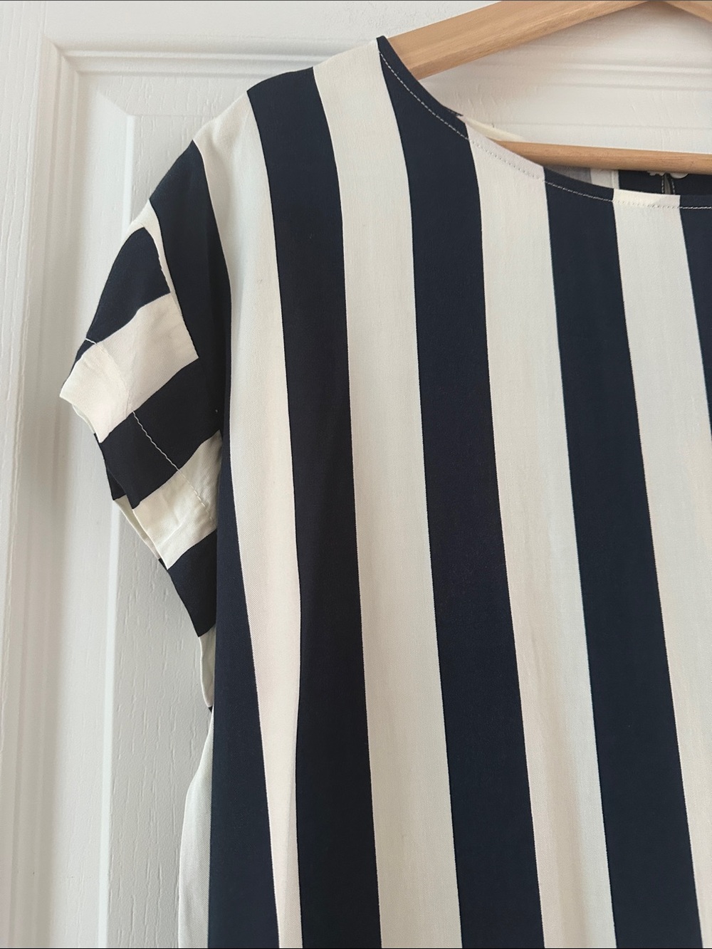 ICHI Navy & White Vertical Stripe Blouse | Size Small - Picture 5 of 10